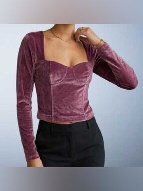 NWT Abercrombie & Fitch Velvet Long-Sleeve Sweetheart Crop Top size large